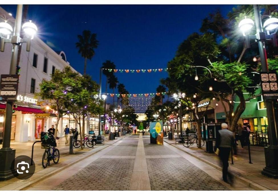 Apartment Sleep 7 Ocean View Two Bedroom Venice Beach 5 Min Walk *